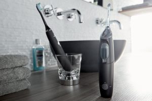 Philips Sonicare HX8491 DiamondClean und AirFloss Ultra Set im Bad
